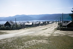 Oroszország, Bolsaja Recska, az Angara folyó partja, Gorkij utca, szemben a Lenin utca., 1964, UWM Libraries, Harrison Forman, Fortepan #259630