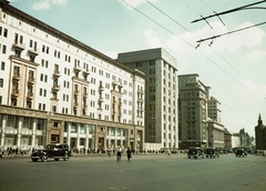 Oroszország, Moszkva, Tverszkaja (ekkor Gorkij) utca, jobbra a Vörös tér., 1959, UWM Libraries, színes, Fortepan #259778