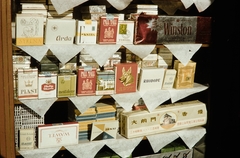 Lengyelország, Varsó, 1960, UWM Libraries, Harrison Forman, cigaretta, árukínálat, dohány, színes, Fortepan #260204