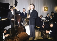 Poland, Warsaw, jazz club., 1960, UWM Libraries, colorful, musical instrument, band, jazz history, saxophone, double bass, Fortepan #260274