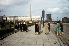 Poland, Warsaw, plac Defilad (Felvonulás tér) az ulica Swietokrzyska felé, jobbra az ulica Marszalkowska., 1960, UWM Libraries, colorful, monument, Fortepan #260328