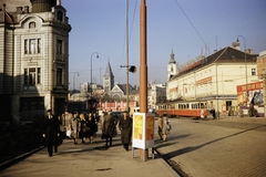 Slovakia, Bratislava, Szlovák Nemzeti Felkelés tere (Námestie SNP), szemben balra a református templom, jobbra az Irgalmasok templomának tornya látszik., 1960, UWM Libraries, colorful, street view, Fortepan #260592