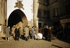 Slovakia, Bratislava, Mihály-kapu., 1960, UWM Libraries, colorful, baby carriage, Fortepan #260597