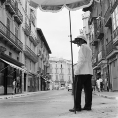 Spain, Palma de Mallorca, a Carrer del Palau Reial a Carrer de la Victòria felől a Plaça de Cort felé., 1961, UWM Libraries, Fortepan #260638