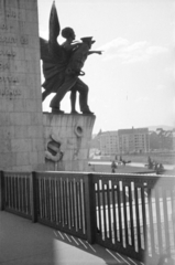 Magyarország, Budapest XI., Petőfi (Horthy Miklós) híd budai hídfő, Haditengerészeti Hősi Emlékmű., 1940, Gyarmati Béla, emlékmű, Szentgyörgyi István-alkotás, Budapest, Fortepan #260815