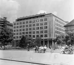 Hungary, Budapest V., Vigadó tér, szemben az UVATERV-MÉLYÉPTERV székház., 1964, Faragó György, Budapest, Fortepan #260958