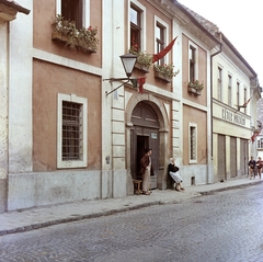 Magyarország, Szentendre, Fő (Marx) tér, előtérben a 12., mögötte a 11-es számú ház., 1969, Faragó György, Fortepan #261137