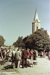 Magyarország, Tornyosnémeti, búcsú a Fő utcán a Szűz Mária neve-templomnál., 1954, Faragó György, színes, sokadalom, sátor, mézeskalács, Fortepan #261549