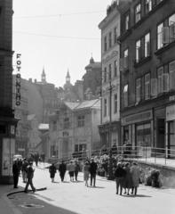 Csehország, Karlovy Vary, Lázeňská ulice a Mlýnské nábřeží felől nézve., 1956, Faragó György, utcakép, Csehszlovákia, Fortepan #261569