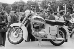 Csehország, Brno, Vásárváros, Brnói Nemzetközi Vásár., 1956, Faragó György, Jawa 250, motorkerékpár, Jawa-márka, Csehszlovákia, Fortepan #261650