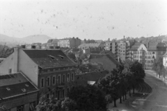 Magyarország, Budapest XII.,Budapest II., kilátás a Krisztina körút 2-4 számú házból a Szilágyi Erzsébet (Malinovszkij) fasor felé, balra a Széll Kálmán (Moszkva) tér épületei., 1959, Faragó György, bérház, látkép, Budapest, Fortepan #261735