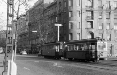 Magyarország, Budapest XI., Móricz Zsigmond körtér, balra a Bartók Béla út Szent Gellért térre vezető szakasza., 1963, Gyulai Gaál Krisztián, villamos, Budapest, Fortepan #262072