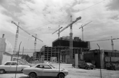 Austria, Vienna, Währinger Gürtel , a Wiener Allgemeine Krankenhaus (AKH) Medizinischer Universitätscampus építése., 1975, Gyulai Gaál Krisztián, fence, crane, construction, Fortepan #262783