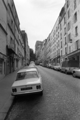 France, Paris, Rue Muller a Rue Feutrier felől a Rue Maurice Utrillo felé nézve., 1975, Gyulai Gaál Krisztián, slanted, Fortepan #262802