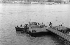 Hungary, Budapest XI., hajókikötő a Szent Gellért térnél., 1975, Gyulai Gaál Krisztián, pier, ship, mooring bollard, port, Budapest, Fortepan #262829