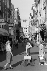 Netherlands, Amsterdam, Heiligeweg a Singel-től a Kalverstraat felé vezető szakaszon., 1975, Gyulai Gaál Krisztián, street view, Fortepan #262837