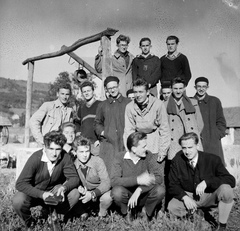 1953, Vincent Till Baumgartner, csoportkép, guggolás, kabát, pulóver, férfiak, Fortepan #262942