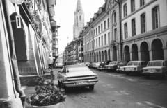 Switzerland, Bern, a Münstergasse Hotelgasse - Bibliothekgässchen közötti szakasza, háttérben a Berner Münster / a református székesegyház tornya látható., 1975, Dr. Iván Zoltán, number plate, Fortepan #263000