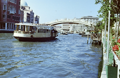 Olaszország, Velence, a Canal Grande felett a Ponte degli Scalzi., 1960, Szűcs Attila, színes, Fortepan #263147