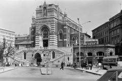 Horvátország,Adria, Fiume, a kapucinus rend Lourdes-i Miasszonyunk temploma., 1965, Szűcs Attila, szoborfülke, Fortepan #263167