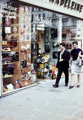 Franciaország, Párizs, Place de la Madeleine 19., 1968, dr. Lehel Csaba és Jenő, színes, Fortepan #263218