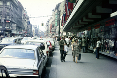 Austria, Vienna, a Mariahilfer Strasse a Kirchengasse-tól a Nelkengasse felé., 1975, Lorkó Fanni, colorful, Fortepan #263268