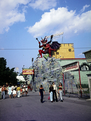 Austria, Vienna, Práter, szemben a Geisterbahn / "szellemvasút"., 1975, Lorkó Fanni, colorful, amusement park, Fortepan #263272