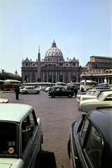 Italy, Rome,Vatican City, Szent Péter tér, szemben a Szent Péter-bazilika., 1961, Fortepan/Album074, colorful, Fortepan #263283