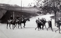 Hungary, Budapest XII., Városmajor utca, háttérben a Diós árok és a fogaskerekű pályája, középen a domboldalban a Sárospatak út 17. számú ház látható., 1912, Zichy kúria, Zala, Budapest, Fortepan #263877