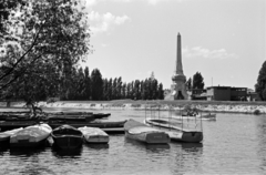 Magyarország, Győr, a Mosoni-Duna és a Rába összefolyása, szemben a Cziráky-emlékmű., 1937, Nagy István, Nagy József, emlékmű, csónak, Fortepan #264123