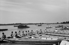 Magyarország, Győr, a Hitlerjugend westfáliai tengerészalakulatának hajóraja a Dunán. A felvétel 1939. augusztus 20-án készült., 1939, Nagy István, Nagy József, evezés, Duna, Fortepan #264333