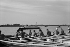 Magyarország, Győr, a Hitlerjugend westfáliai tengerészalakulatának hajóraja a Dunán. A felvétel 1939. augusztus 20-án készült., 1939, Nagy István, Nagy József, Best of, Fortepan #264340