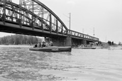 Magyarország, Győr, Vízre hívó Szent Kristóf ünnepe 1937. május 9-én, felvonuló csónakok a Rába folyó feletti vasúti hídnál., 1937, Nagy István, Nagy József, csónak, híd, Fortepan #264530