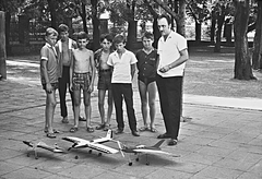 1968, Erky-Nagy Tibor, tableau, kids, model plane, Fortepan #26523