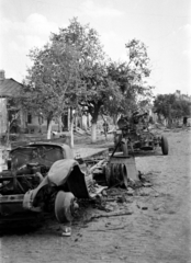 Ukrajna, Pervomajszk, 1941, Horváth József, keleti front, járműroncs, légvédelmi ágyú, Fortepan #265308