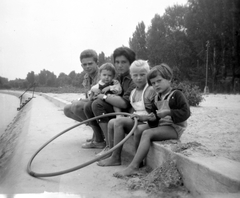 1960, Pohl Pálma, strand, gyerekek, hulahopp karika, Fortepan #26538