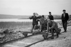 Hungary, Balatonfűzfő, az operatőr Horváth József., 1961, Horváth József, filming, movie camera, Fortepan #265711