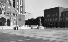 Magyarország, Szeged, Dóm tér, Fogadalmi templom., 1939, Vízkelety László, szoborcsoport, templom, Fortepan #266334