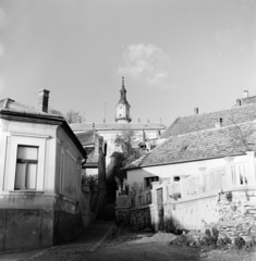 Magyarország, Veszprém, Ranolder János (Béke) tér, Szemben a Márkus-lépcső (Diák lépcsőként is ismert)., 1963, Szilvási hagyaték, Fortepan #266373