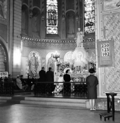 Magyarország, Budapest XIX., Wekerletelep, a felvétel a Munkás Szent József-templomban készült., 1965, Szilvási hagyaték, Budapest, freskó, templombelső, üvegablak, Fortepan #266381