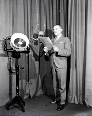 1929, Szilvási hagyaték, microphone, reading, sheet music, record, drum, sound recording, interior, radio broadcasting, Fortepan #266515