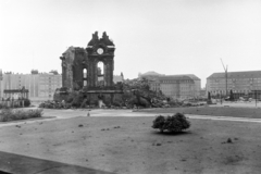 Germany, Dresden, Neumarkt, a Miasszonyunk-templom (Frauenkirche) romjai., 1961, Ábrahám Katalin és László, ruins, GDR, Fortepan #266655