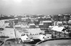 Magyarország, budai Vár, Budapest I., kilátás a Naphegy felé, előtérben középen a Királyi Testőrség épülete (egykor Darabont laktanya)., 1943, Ábrahám Katalin és László, Budapest, Fortepan #266656