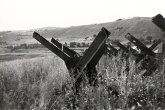 1944, Mihályi Balázs, tank trap, anti-tank obstacles, Fortepan #266743