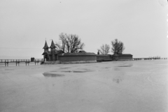 Magyarország,Balaton, Keszthely, Szigetfürdő / Sziget-strand., 1958, UVATERV, tó, jég, Fortepan #2669