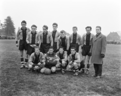 1955, Nationaal Archief, tableau, soccer team, Fortepan #267197