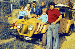 Románia,Erdély, Nagyvárad, a felvétel a Frunzei utca 14. szám előtt készült., 1976, Barna Ádám, Skoda 1101 VO/P Colonial, automobil, gyerekek, Fortepan #267708