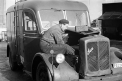 Magyarország, Budapest XIV., Egressy út 35-51., a felvétel a Posta Központi Járműtelepén készült., 1955, Bolvári László, járműjavítás, Rába-márka, Rába Super, postajármű, Budapest, Fortepan #267821