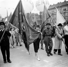 1958, Bolvári László, flag, uniform, hold in arms, march, baloon, Workers' Militia, Fortepan #267844