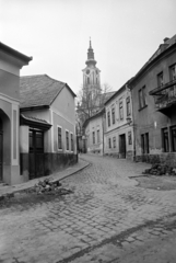 Magyarország, Szentendre, Alkotmány utca, szemben a Belgrád székesegyház (Görögkeleti Püspöki Főszékesegyház) látszik., 1972, Dorics István, Fortepan #267873